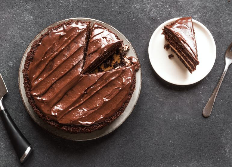 Vidunderlig fedtfattig chokoladekage lavet nemt i airfryer